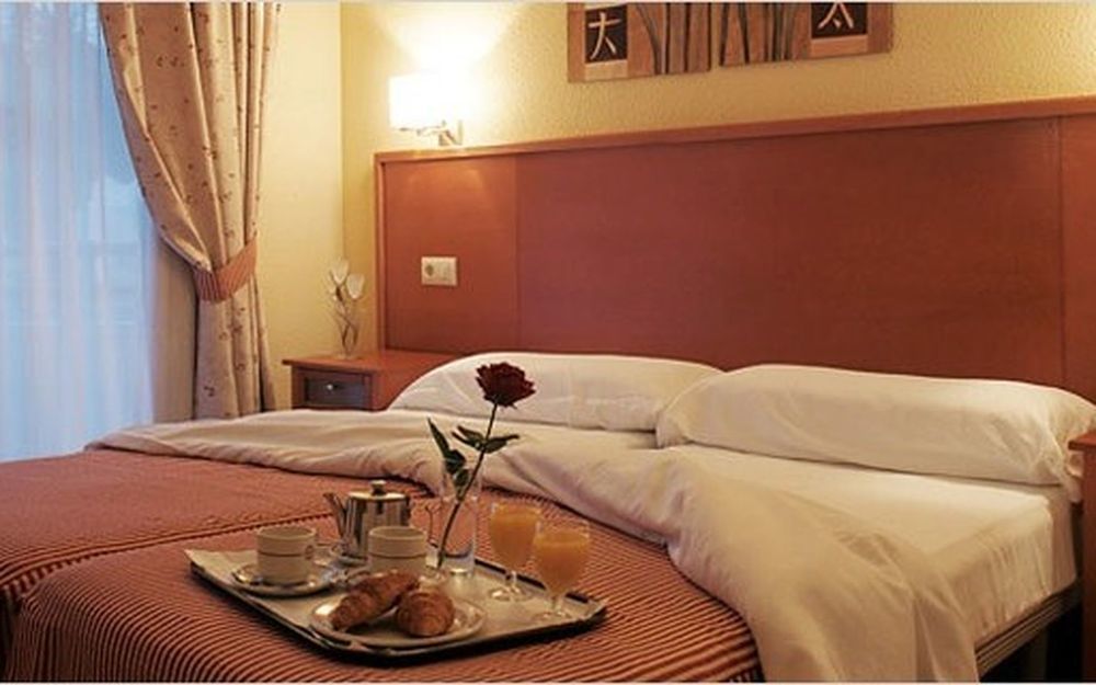 Aparto Galetamar 3*